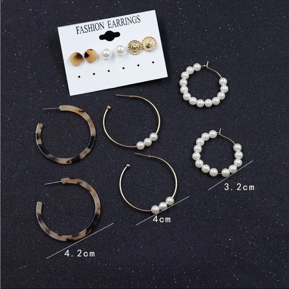 NWT Gold and Pearl Hoop and Stud Earring Set - Picture 5 of 5